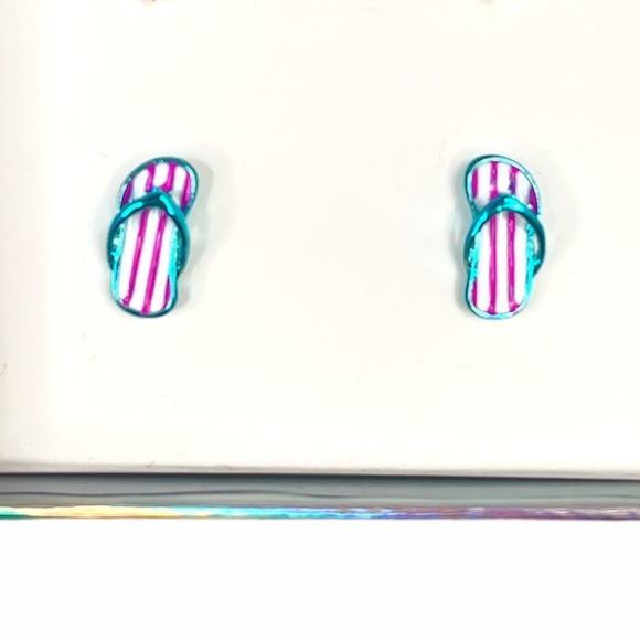 Betsey Johnson Flip Flops & Heart Earrings,White - Picture 3 of 5